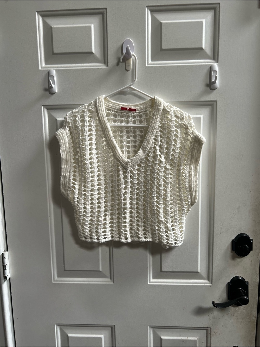 Cream Crochet Knit V-Neck Cropped Sweater Vest Sz M - Picture 4 of 13